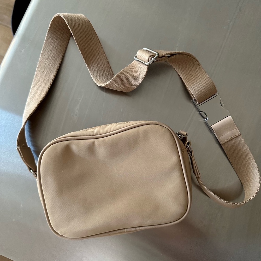 H&M nude nylon shoulder bag